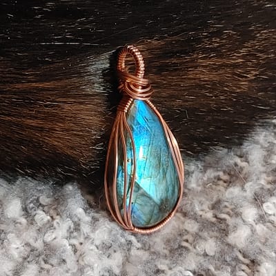 Labradorite & Copper Pendant Necklace